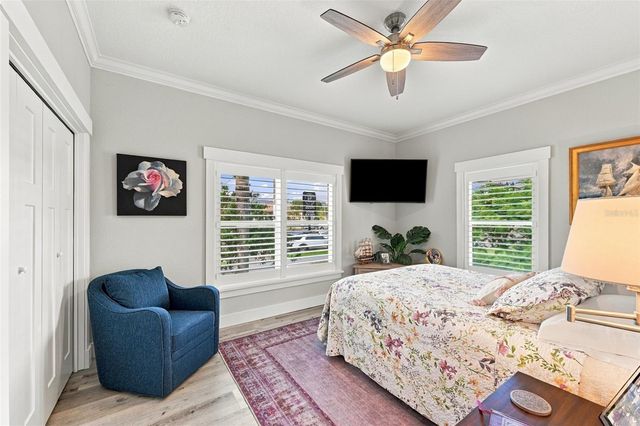 3925 1ST STREET NE, St Petersburg, FL 33703