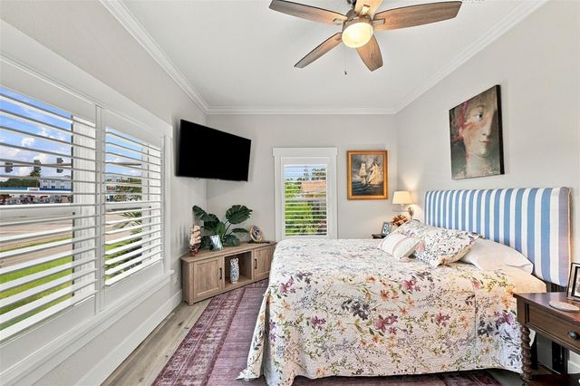 3925 1ST STREET NE, St Petersburg, FL 33703