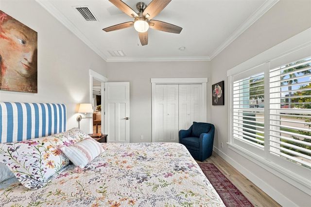 3925 1ST STREET NE, St Petersburg, FL 33703