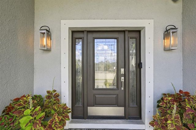 3925 1ST STREET NE, St Petersburg, FL 33703