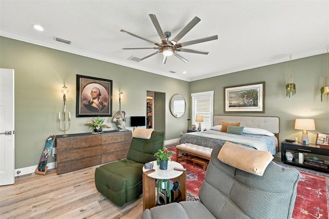 3925 1ST STREET NE, St Petersburg, FL 33703