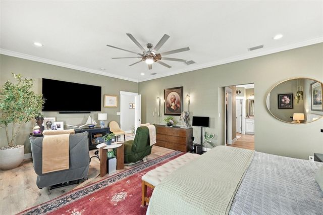 3925 1ST STREET NE, St Petersburg, FL 33703