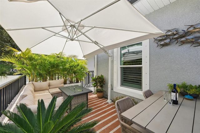 3925 1ST STREET NE, St Petersburg, FL 33703