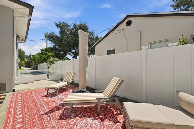 3925 1ST STREET NE, St Petersburg, FL 33703