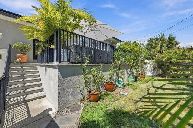 3925 1ST STREET NE, St Petersburg, FL 33703