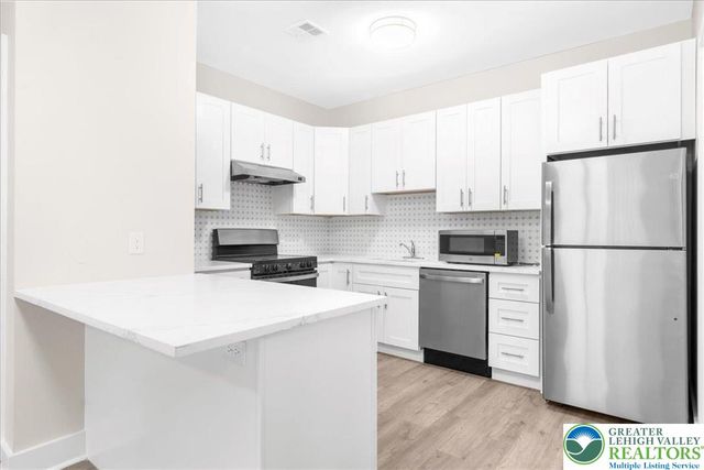 410 William Street 102, Bethlehem City, PA 18015