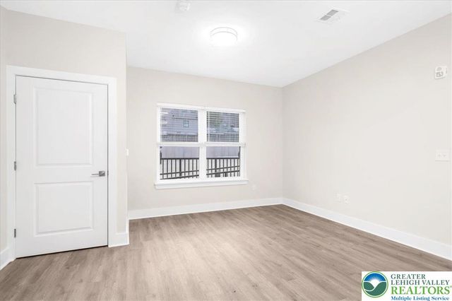 410 William Street 102, Bethlehem City, PA 18015