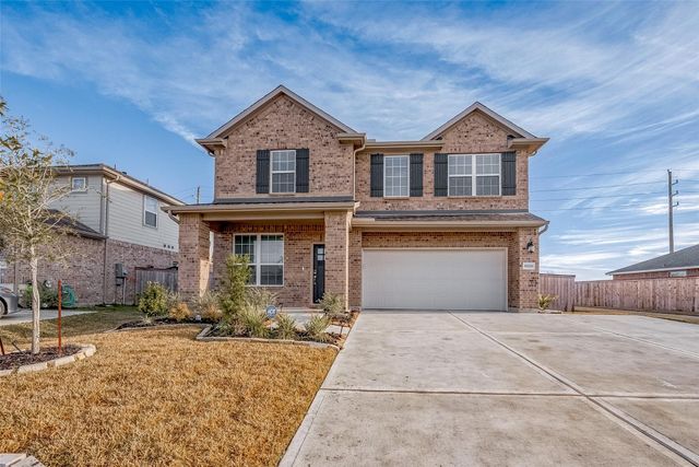 8526 Treetop Heights Drive, Baytown, TX 77523