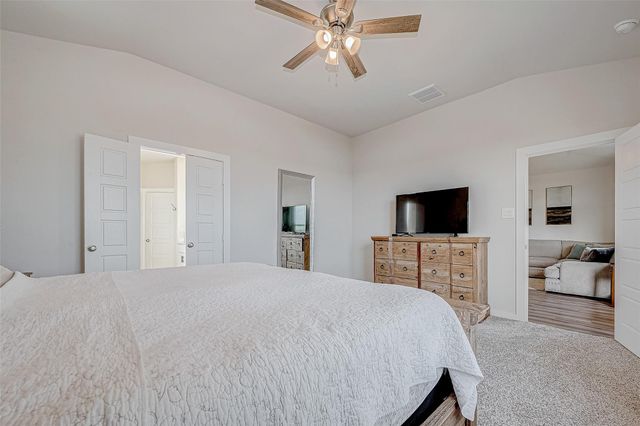 8526 Treetop Heights Drive, Baytown, TX 77523