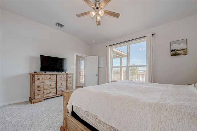 8526 Treetop Heights Drive, Baytown, TX 77523