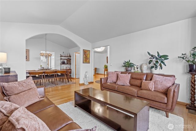 1103 21st Street Pl NW, Puyallup, WA 98371