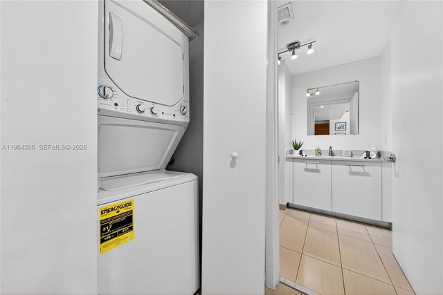 3250 NE 1st Ave 502, Miami, FL 33137