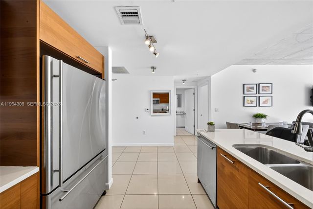 3250 NE 1st Ave 502, Miami, FL 33137