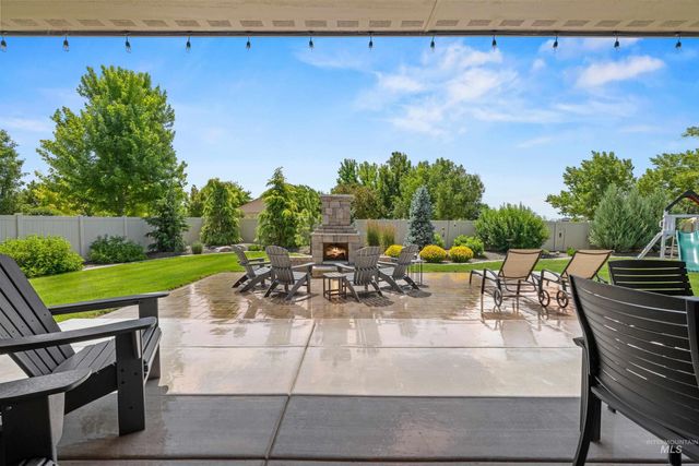 7707 E Damon Ln, Nampa, ID 83687