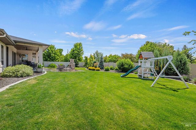 7707 E Damon Ln, Nampa, ID 83687
