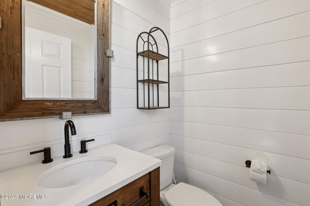 13 Halfmoon Court 1106, Highlands, NJ 07732