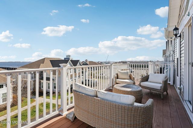 13 Halfmoon Court 1106, Highlands, NJ 07732