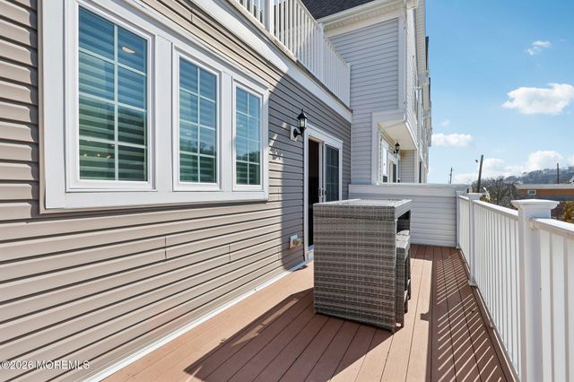 13 Halfmoon Court 1106, Highlands, NJ 07732