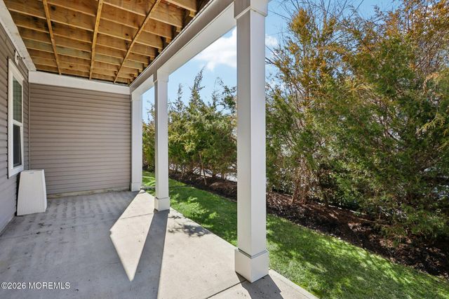 13 Halfmoon Court 1106, Highlands, NJ 07732