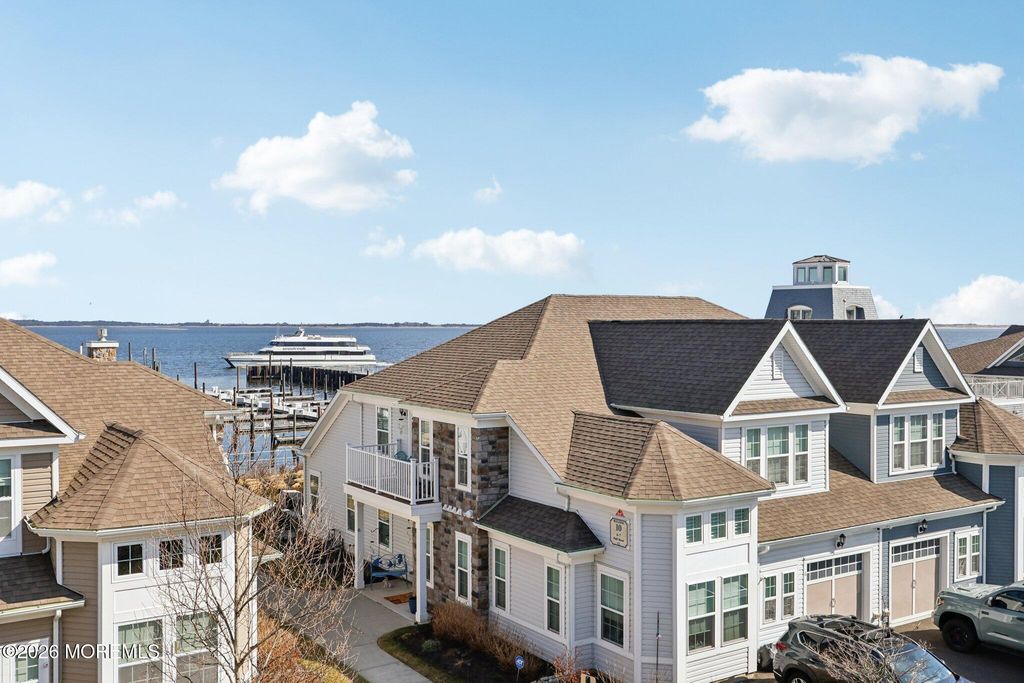 13 Halfmoon Court 1106, Highlands, NJ 07732