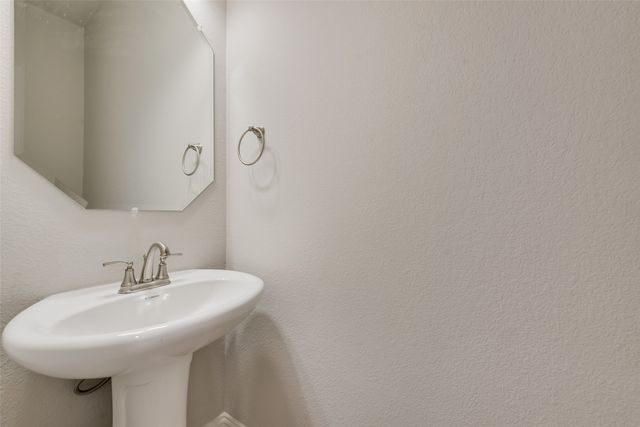 321 Delaford Drive, Forney, TX 75126