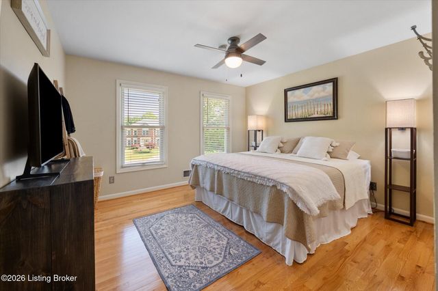 7804 Amber Glen Ct, Louisville, KY 40220