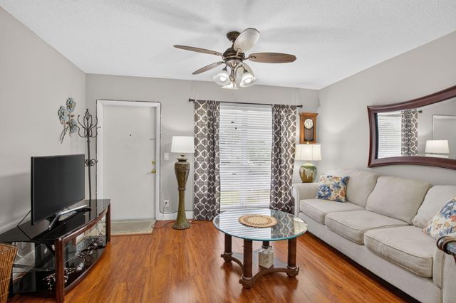 309 Circle Drive S, Boynton Beach, FL 33435