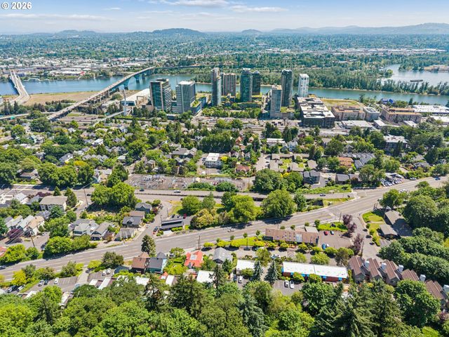 3701 Sw CONDOR Ave V2, Portland, OR 97239