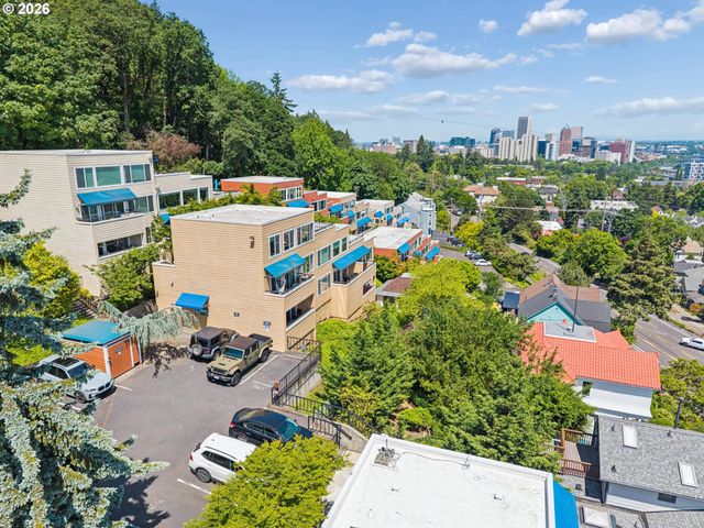 3701 Sw CONDOR Ave V2, Portland, OR 97239