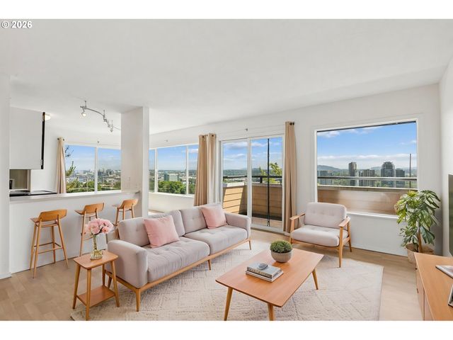3701 Sw CONDOR Ave V2, Portland, OR 97239