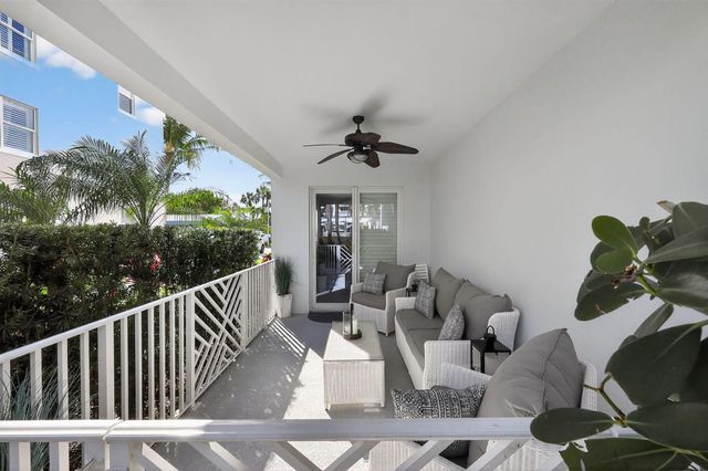 915 Bay Colony Drive S, Juno Beach, FL 33408