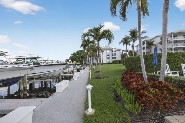 915 Bay Colony Drive S, Juno Beach, FL 33408