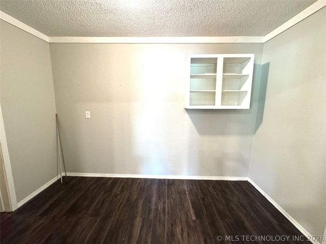1109 Palmer Lane, Eufaula, OK 74432