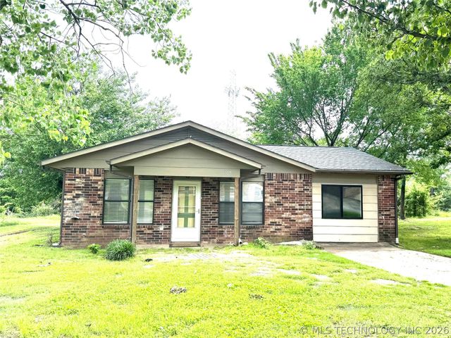 1109 Palmer Lane, Eufaula, OK 74432