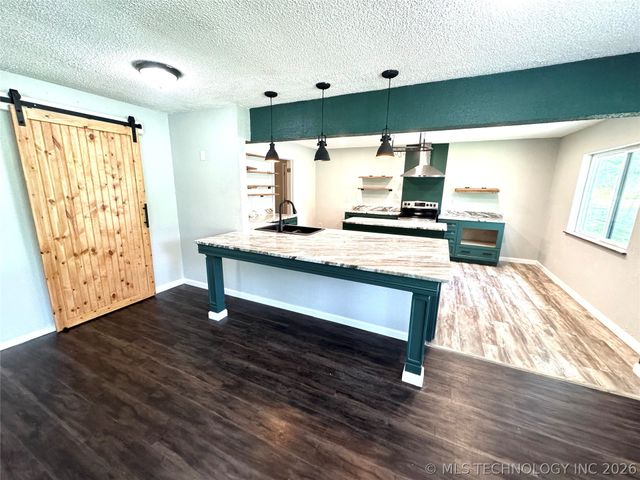 1109 Palmer Lane, Eufaula, OK 74432
