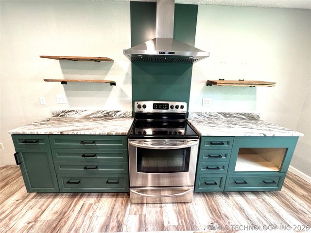 1109 Palmer Lane, Eufaula, OK 74432