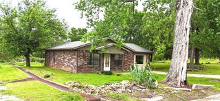 1109 Palmer Lane, Eufaula, OK 74432