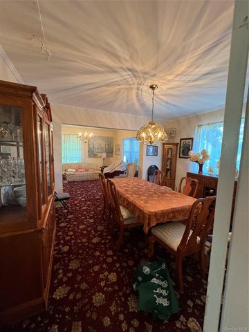 254 Hempstead Avenue, Rockville Centre, NY 11570
