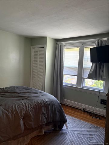 254 Hempstead Avenue, Rockville Centre, NY 11570