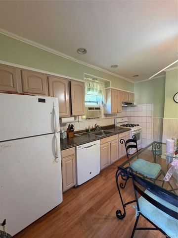 254 Hempstead Avenue, Rockville Centre, NY 11570