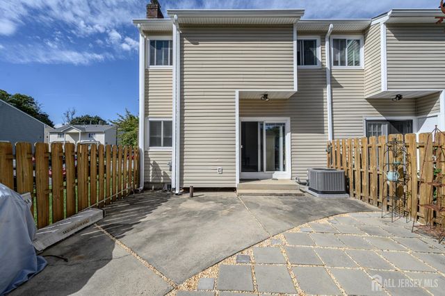 46 Davids Court, South Brunswick, NJ 08810