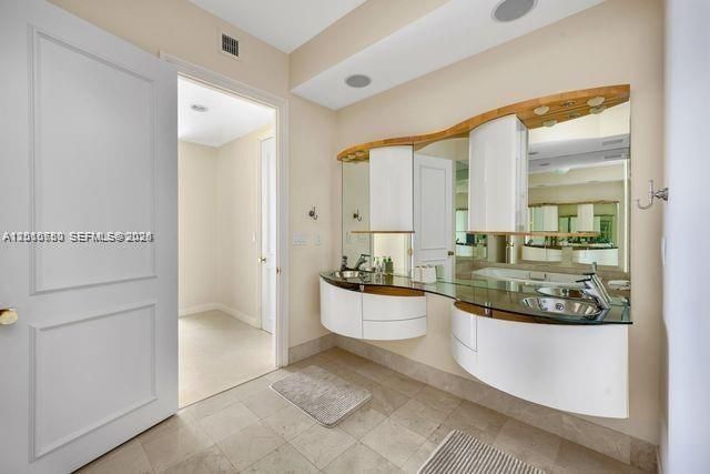 18101 Collins Ave 4702, Sunny Isles Beach, FL 33160