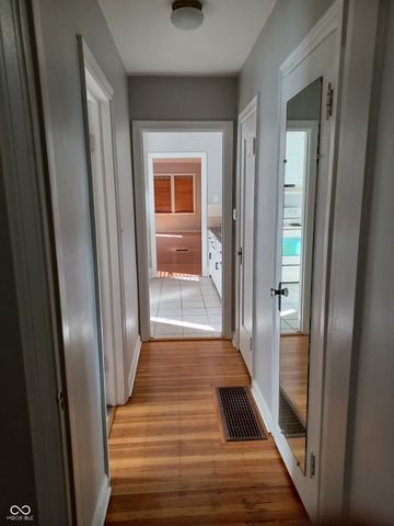 831 N Hawthorne Lane, Indianapolis, IN 46219