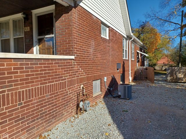 831 N Hawthorne Lane, Indianapolis, IN 46219