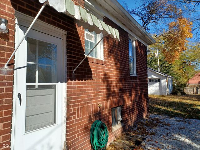 831 N Hawthorne Lane, Indianapolis, IN 46219