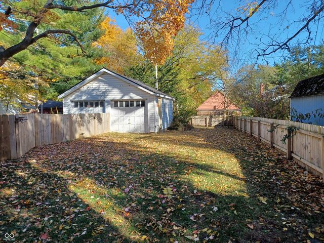 831 N Hawthorne Lane, Indianapolis, IN 46219