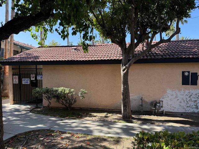 867 W San Ysidro Blvd 5, San Ysidro, CA 92173