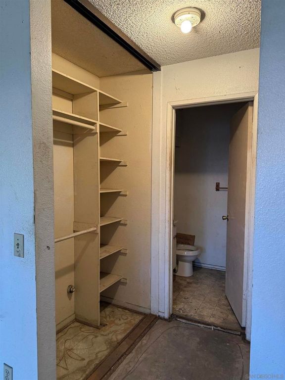 Image 10 of property listing at 867 W San Ysidro Blvd 5, San Ysidro, CA 92173