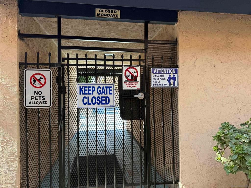 Image 2 of property listing at 867 W San Ysidro Blvd 5, San Ysidro, CA 92173