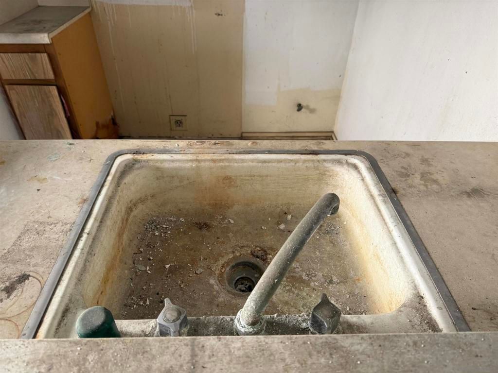 Image 8 of property listing at 867 W San Ysidro Blvd 5, San Ysidro, CA 92173